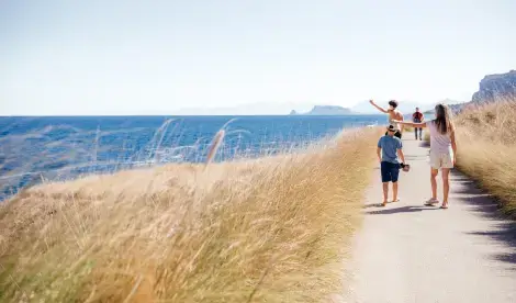 The government has announced a temporary VAT cut from 20% to 5% on a range of leisure and hospitality spending as part of its “Great British Summer Savings” scheme.